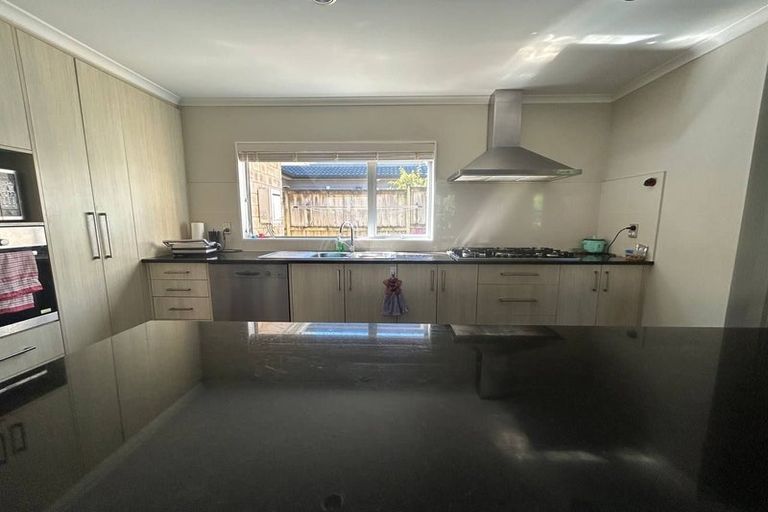 Photo of property in 23 Kerrykeel Drive, Flat Bush, Auckland, 2019