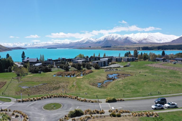 Photo of property in 35 D'archiac Drive, Lake Tekapo, 7999