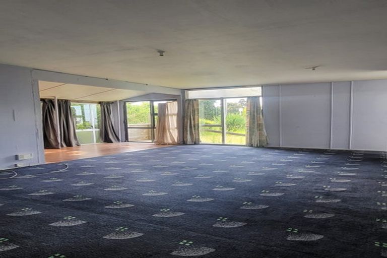 Photo of property in 12 Brains Road, Kelston, Auckland, 0602