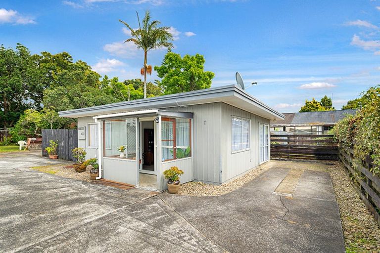 Photo of property in 3/1a Divich Avenue, Te Atatu South, Auckland, 0610