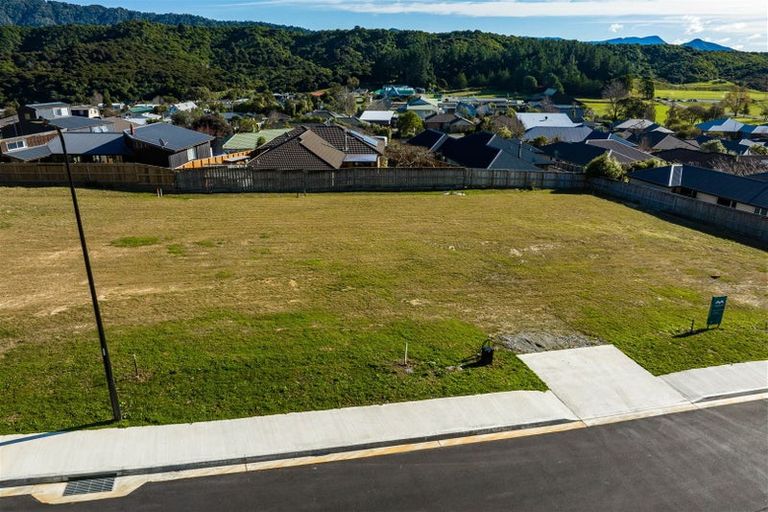 Photo of property in 24 Tui Drive, Picton, 7220