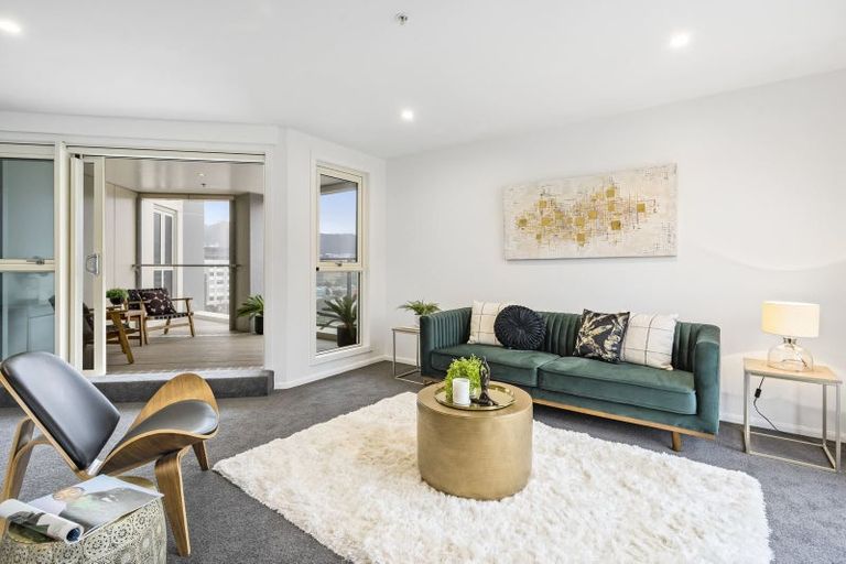 Photo of property in 7e/5 Kent Terrace, Mount Victoria, Wellington, 6011