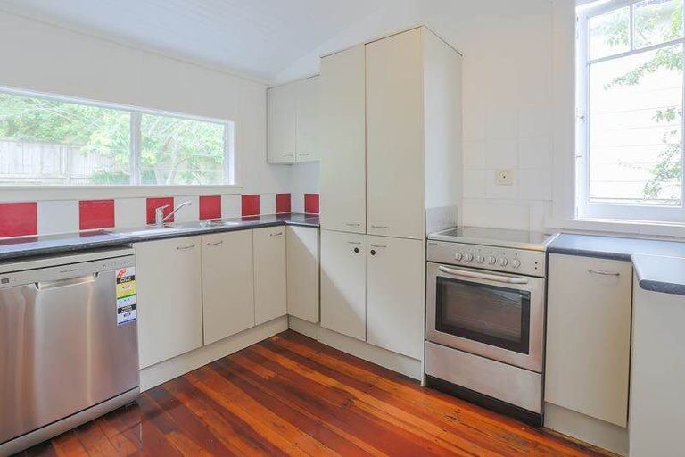 Photo of property in 95 Rosedale Road, Pinehill, Auckland, 0632