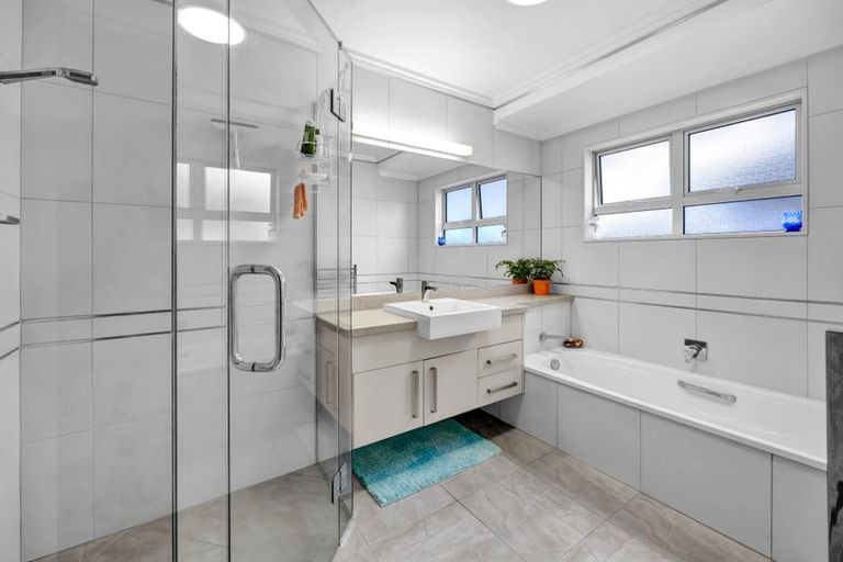 Photo of property in 11 Grey Street, Hawera, 4610