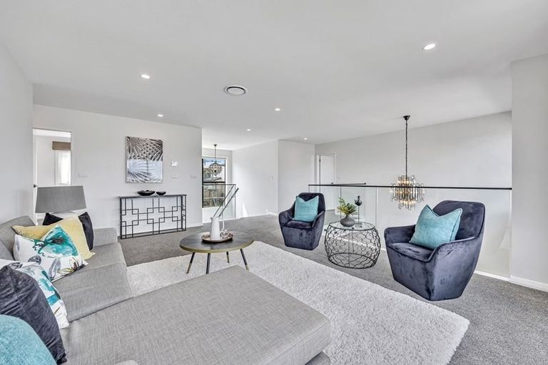 Photo of property in 2 Headsail Drive, Long Bay, Auckland, 0630