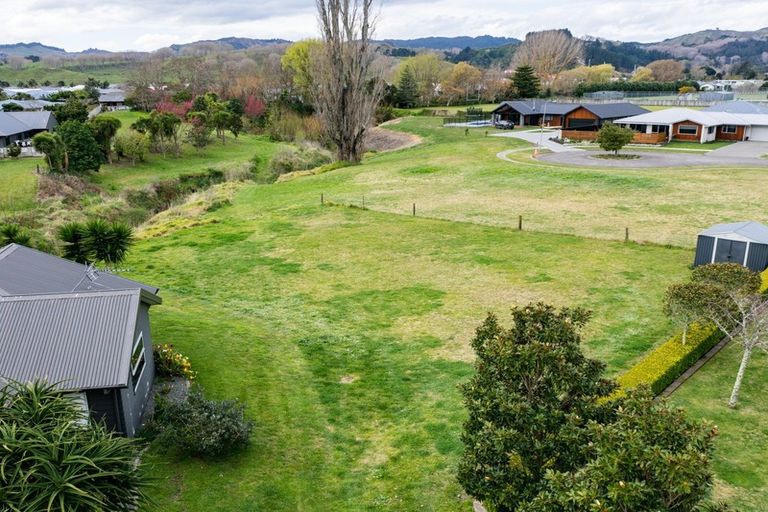 Photo of property in 17 Charteris Rise, Riverdale, Gisborne, 4010