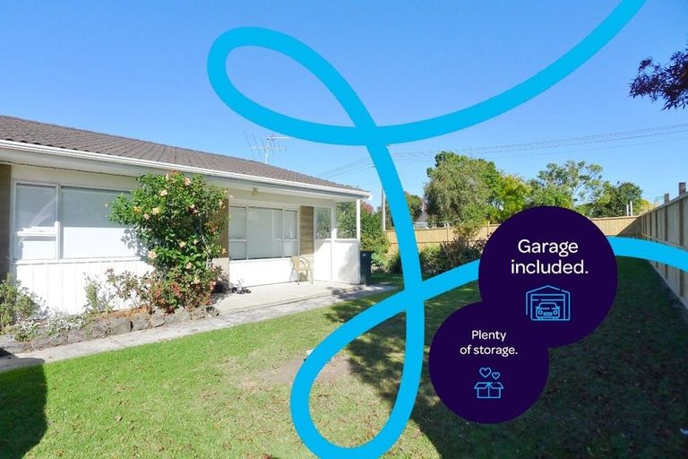 Photo of property in 1/29 Nikau Street, New Lynn, Auckland, 0600