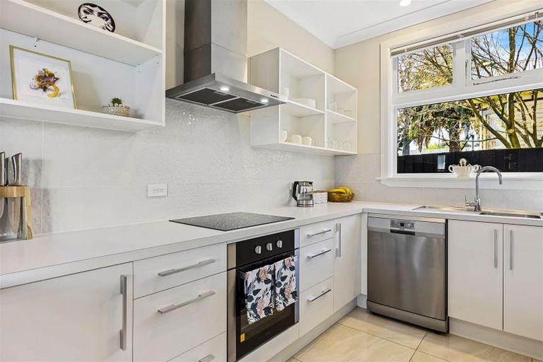 Photo of property in 246 Woodham Road, Linwood, Christchurch, 8062