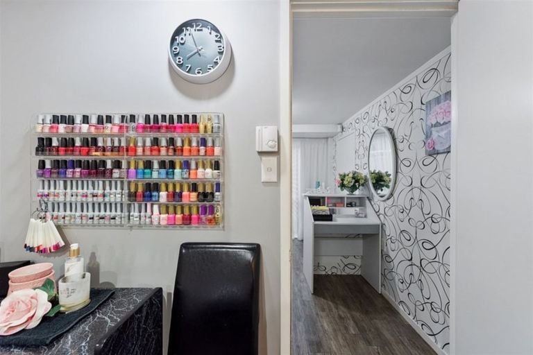 Photo of property in 18 Cranwell Place, Hillcrest, Hamilton, 3216