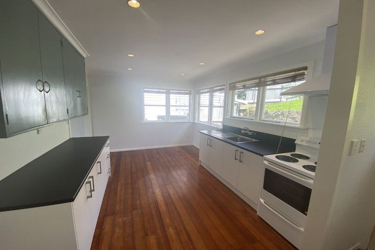 Photo of property in 87 Miramar North Road, Miramar, Wellington, 6022