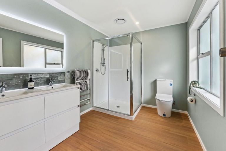 Photo of property in 28 Totara Drive, St Andrews, Hamilton, 3200