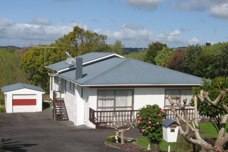 Photo of property in 15 Bickerstaffe Road, Maungaturoto, 0520