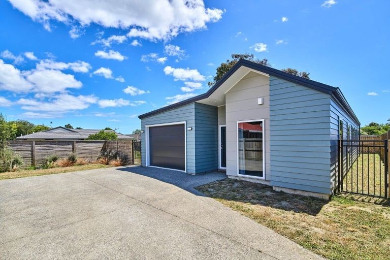 Photo of property in 5 Rotoiti Place, Paraparaumu, 5032
