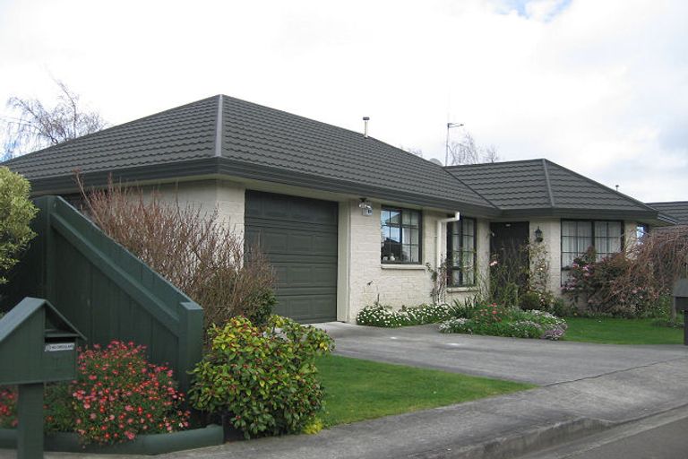 Photo of property in 8/63 North Street, Palmerston North, 4410