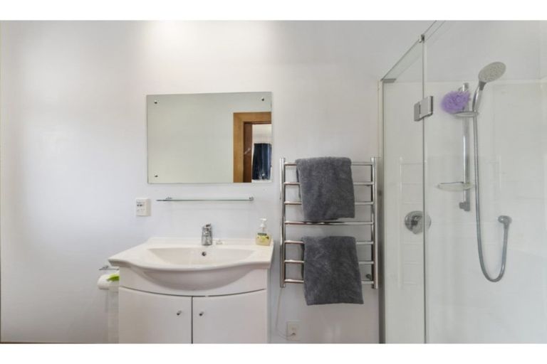 Photo of property in 22 Burnside Street, Waterloo, Lower Hutt, 5011