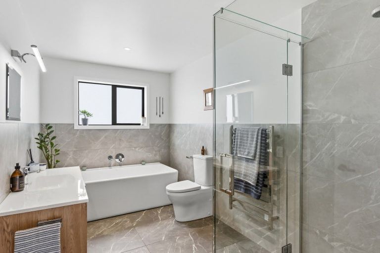 Photo of property in 24 Rosetta Road, Raumati South, Paraparaumu, 5032