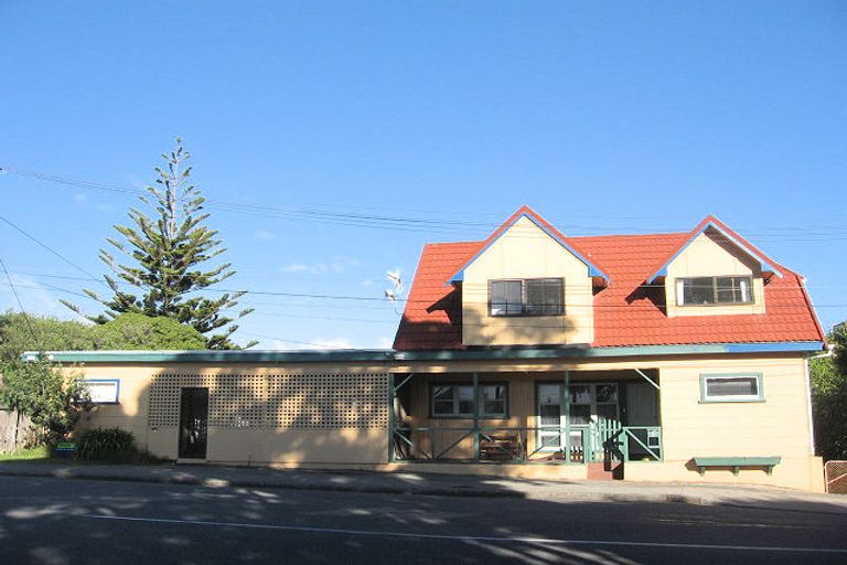 Photo of property in 8 Poplar Avenue, Raumati South, Paraparaumu, 5032