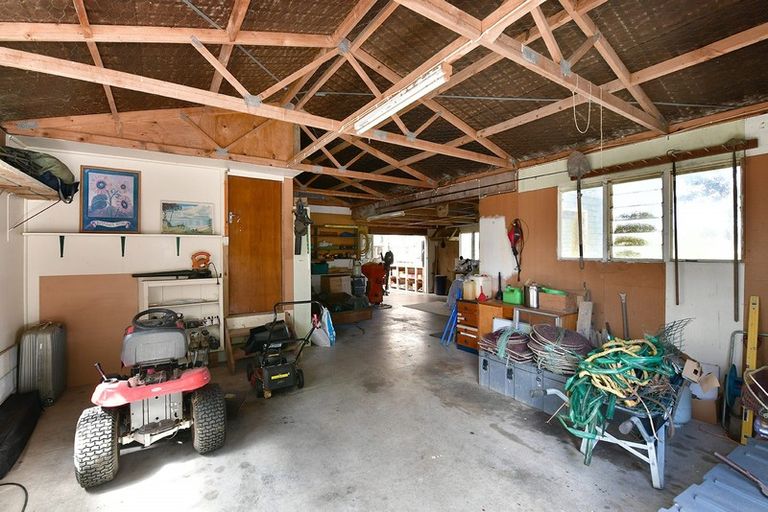 Photo of property in 2059 State Highway 16, Helensville, 0875