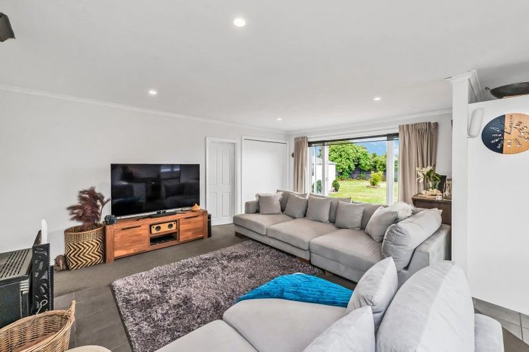 Photo of property in 28 Hororata Dunsandel Road, Dunsandel, 7682