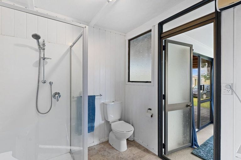 Photo of property in 3a Manuka Street, Otaki Beach, Otaki, 5512