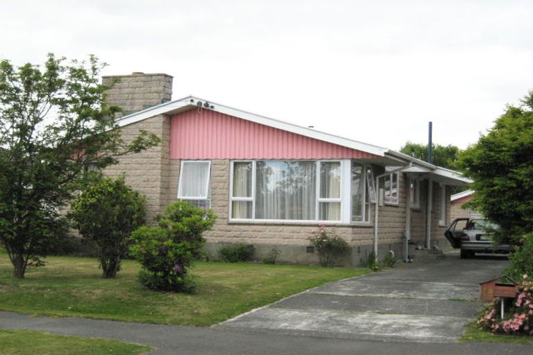 Photo of property in 12 Gainford Street, Avonhead, Christchurch, 8042