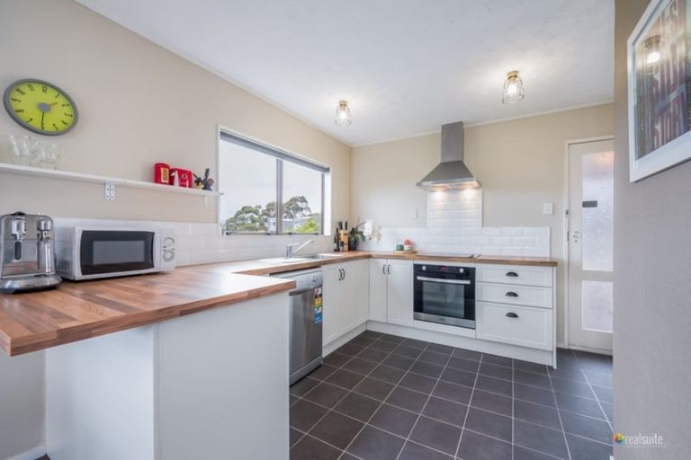 Photo of property in 11 Drummond Crescent, Kelson, Lower Hutt, 5010