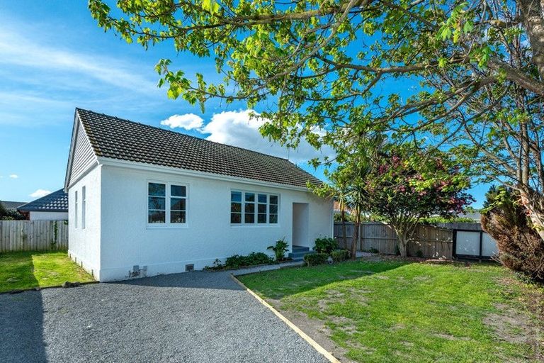 Photo of property in 3 Huia Street, Riccarton, Christchurch, 8041