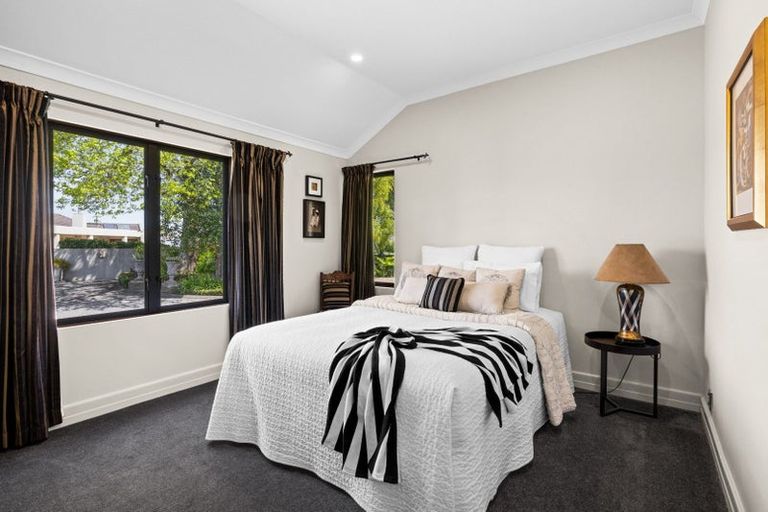 Photo of property in 375 Saint Georges Road, Havelock North, 4130