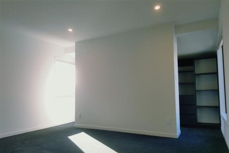 Photo of property in 8 Newport Place, Forrest Hill, Auckland, 0620