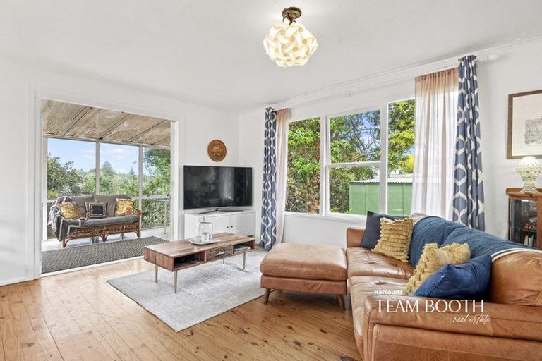 Photo of property in 2/36 Cassino Street, Bayswater, Auckland, 0622