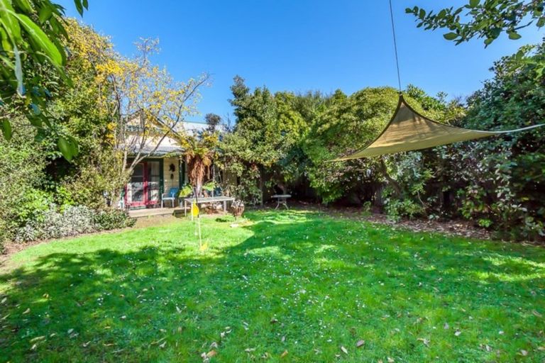 Photo of property in 356 College Street, West End, Palmerston North, 4410