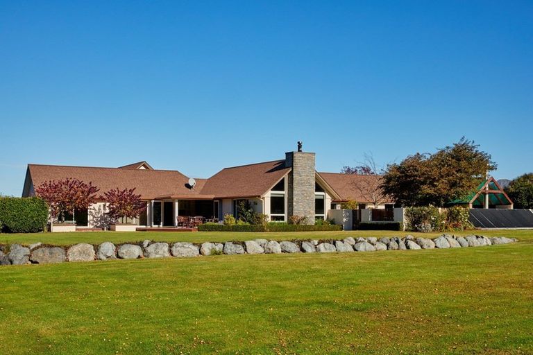 Photo of property in 304 Inland Kaikoura Road, Inland Road, Kaikoura, 7373