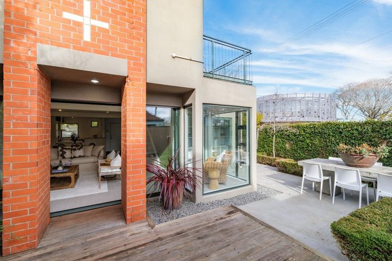 Photo of property in 1/56 Hewitts Road, Merivale, Christchurch, 8014