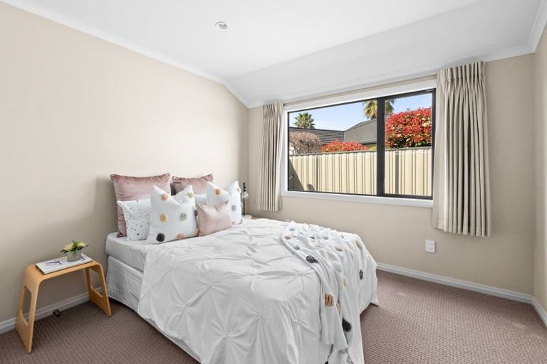 Photo of property in 12 Merlot Drive, Greenmeadows, Napier, 4112