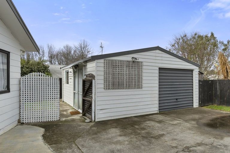 Photo of property in 4 Gray Avenue, Te Puke, 3119