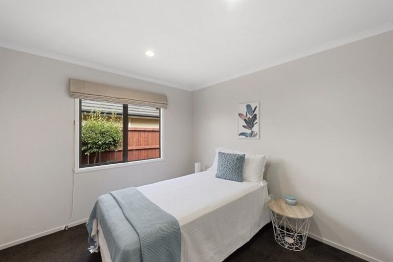 Photo of property in 53 Saint James Drive, Huntington, Hamilton, 3210