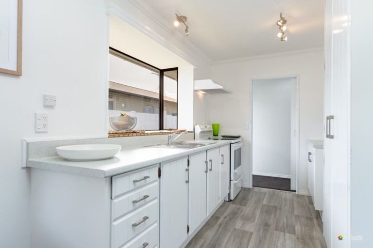 Photo of property in 2/27 Merton Street, Trentham, Upper Hutt, 5018