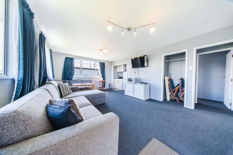 Photo of property in 32 Rata Road, Twizel, 7901