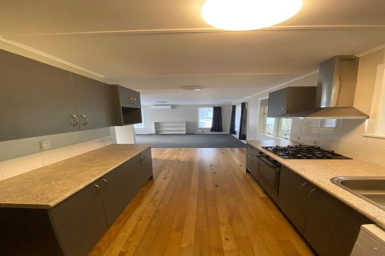 Photo of property in 19 Kayes Road, Pukekohe, 2120