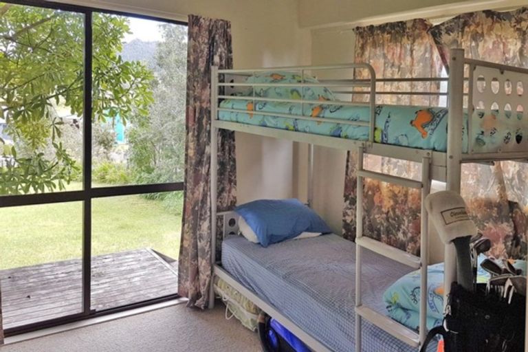 Photo of property in 104 Ocean Beach Road, Tairua, 3508