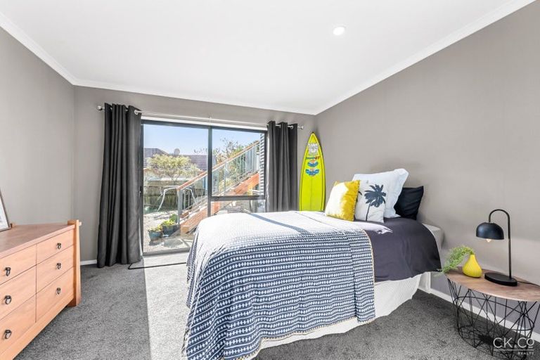 Photo of property in 175 Tirohanga Road, Tirohanga, Lower Hutt, 5010