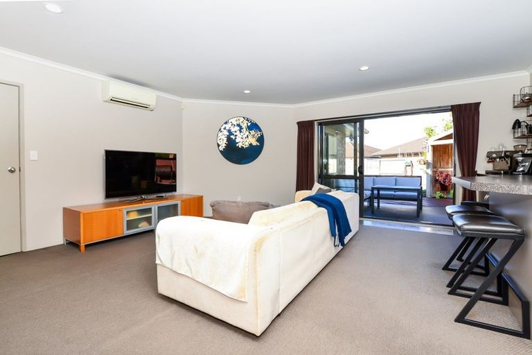 Photo of property in 56 Farringdon Avenue, Rototuna North, Hamilton, 3210