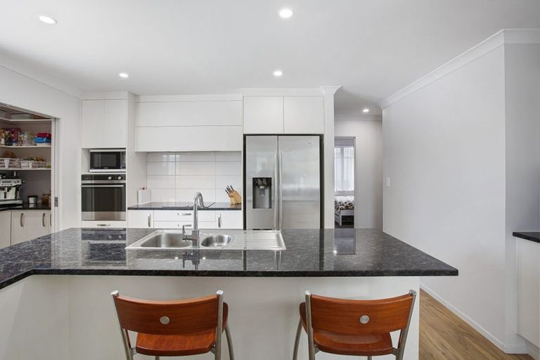 Photo of property in 59 Marendellas Drive, Bucklands Beach, Auckland, 2014