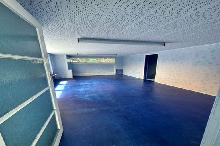 Photo of property in 494 Don Buck Road, Massey, Auckland, 0614