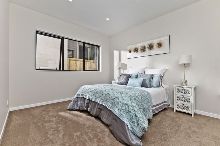 Photo of property in 30 Windlass Street, Long Bay, Auckland, 0630