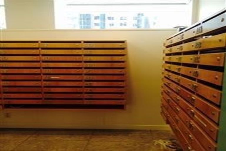 Photo of property in Terrace Tower Apartments, 12a/126 The Terrace, Wellington Central, Wellington, 6011