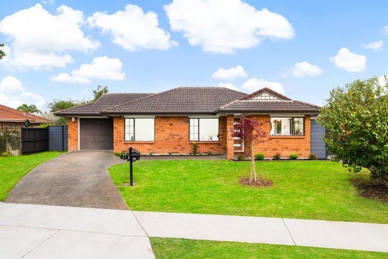 Photo of property in 21 Sandwick Drive, Weymouth, Auckland, 2103