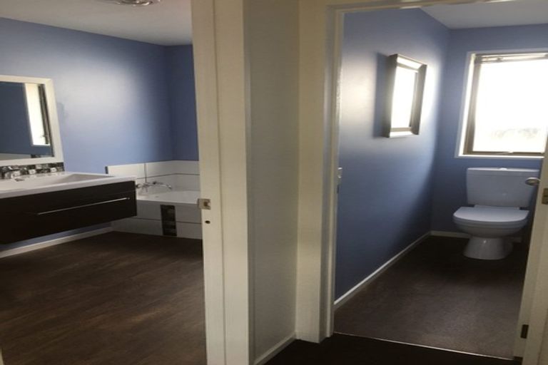 Photo of property in 2/644 Barbadoes Street, Edgeware, Christchurch, 8013