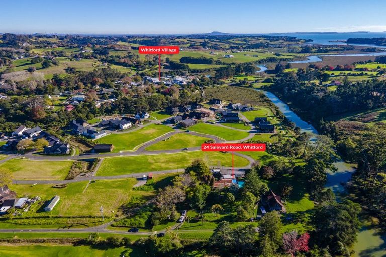 Photo of property in 24 Saleyard Road, Whitford, Howick, 2571