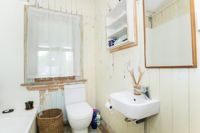 Photo of property in 7 Cemetery Road, Patutahi, Gisborne, 4072